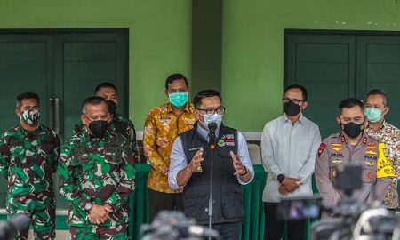 Gubernur Jawa Barat Ridwan Kamil menggelar rapat evaluasi pemberlakuan PPKM Mikro di wilayah Bogor, Depok, Bekasi (bodebek). Bertempat di markas Kodam Jaya, Jakarta, Kamis (4/3/2021)