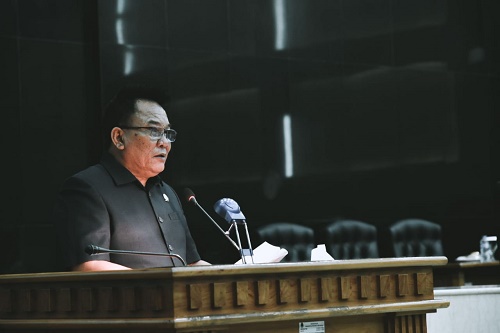 Ketua DPRD Provinsi Jawa Barat Brigjen TNI (Purn) Taufik Hidayat memberikan sambutan dalam acara Koordinasi Program Pemberantasan Korupsi Terintegrasi di Ruang Sidang Paripurna, Senin (22/3/2021). (Foto : Tri Angga P/Humas DPRD Jabar).