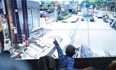 rapat koordinasi dan sosialisasi perbaikan saluran drainase, pedestrian, dan penyelarasan geometri Jalan Pajajaran area KSB hingga Burger King di Balai Kota Bogor, Senin (19/4/2021).