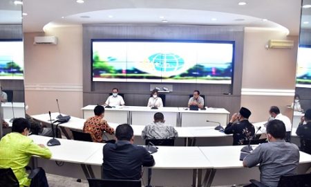 Pimpinan dan Anggota Komisi I DPRD Provinsi Jawa Barat melaksanakan kunjungan kerja Ke Kementrian Agraria dan Tata Ruang Badan Pertanahan Nasional RI Jakarta. Selasa, (20/4/2021).Kunjungan tersebut bertujuan untuk konsultasi terkait aset milik Provinsi Jawa Barat. (Foto: Budi/Humas DPRD Jabar).