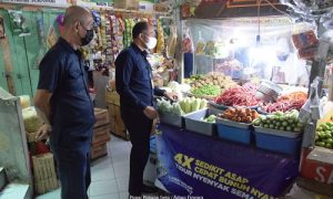 Dirut Perumda PPJ cek stok pangan di pasar Sukasari