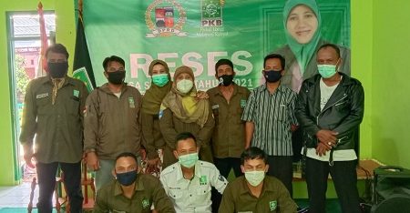 Keterangan foto : Lusiana Nurissiyadah Reses bersama warga Kelurahan Cibadak