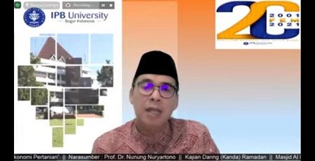 Prof Nunung Nuryartono