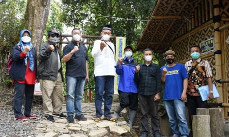 Komisi I DPRD Provinsi Jawa Barat lakukan kunjungan kerja di Desa Wisata Alam Endah, Kecamatan Rancabali, Kabupaten Bandung, Jumat (11/6/2021). (Foto : Ariez/Humas DPRD Jabar).