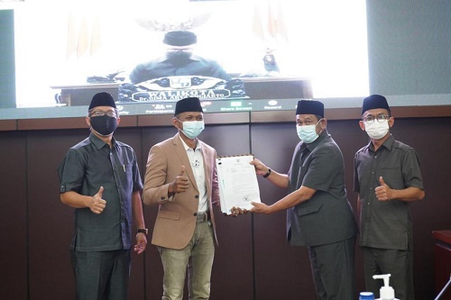 rapat paripurna dprd kota bogor