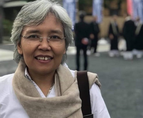 Dr Agnes Setyowati,H. M.Hum