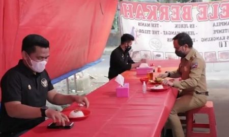 bima arya makan pecel lele