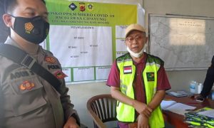 Ketua Satgas Covid-19 Desa Cipayung, Cacu Budiawan