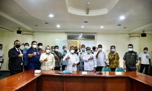 Badan Pembentukan Peraturan Daerah (Bapemperda) DPRD Provinsi Jawa Barat melakukan rapat kerja dengan Direktur Utama Perumda (Perusahaan Daerah) Air Minum Tirta Giri Nata. Kamis, (26/8/2021). Foto : Farhat Mumtaz/ Humas DPRD Jabar.