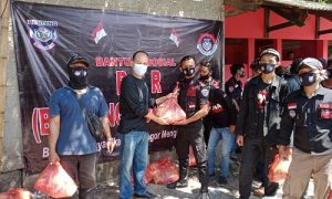 DPC BBR Kota Bogor serahkan bantuan berupa sembako kepada anggota