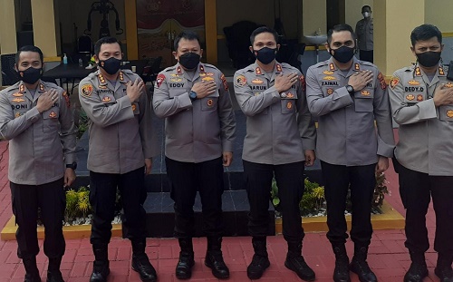 Wakapolda Jabar Brigjen Pol Eddy Sumitro Tambunan foto bersama lima Kapolres