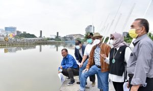 Komisi IV DPRD Jabar Meninjau Langsung Proyek Revitalisasi Sungai Kalimalang Tahap II . Senin 20 September 2021. Foto : Farhat Mumtaz / Humas DPRD Jabar.