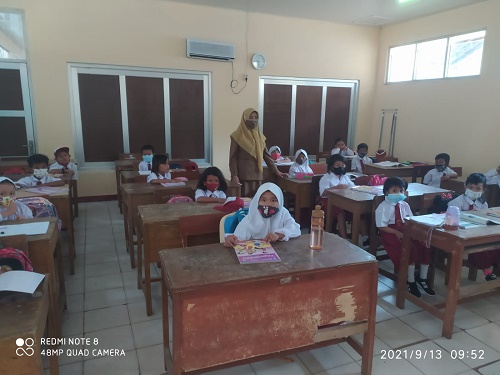 Kegiatan PTM Terbatas di sejumlah SD Negeri dan swasta di Kecamatan Parungpanjang telah dimulai.