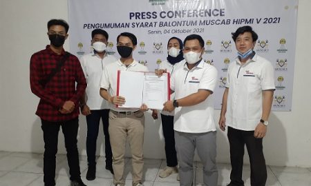 Balontum HIPMI Kota Bogor periode 2021-2024 Marwan Suherwan serahkan formulir dan persyaratan Caketum HIPMI Kota Bogor