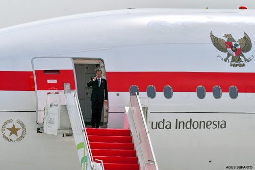 Presiden Jokowi bertolak menuju Roma, Italia, dari Bandara Internasional Soekarno-Hatta, Tangerang, Banten, Jumat (29/10/2021) pagi. (Foto: Agus Suparto)