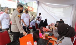 Kapolresta Bogor Kota tinjau pelaksanaan vaksinasi persisi diklinik kecantikan Justmine Beauty