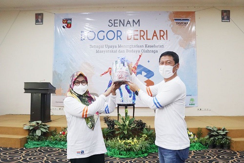 senam bogor berlari