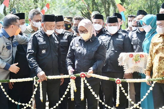 bupati ade yasin